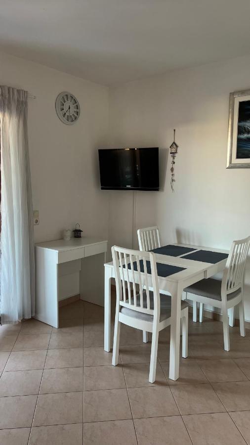 Apartamento Nada And Family Rovinjsko Selo Exterior foto