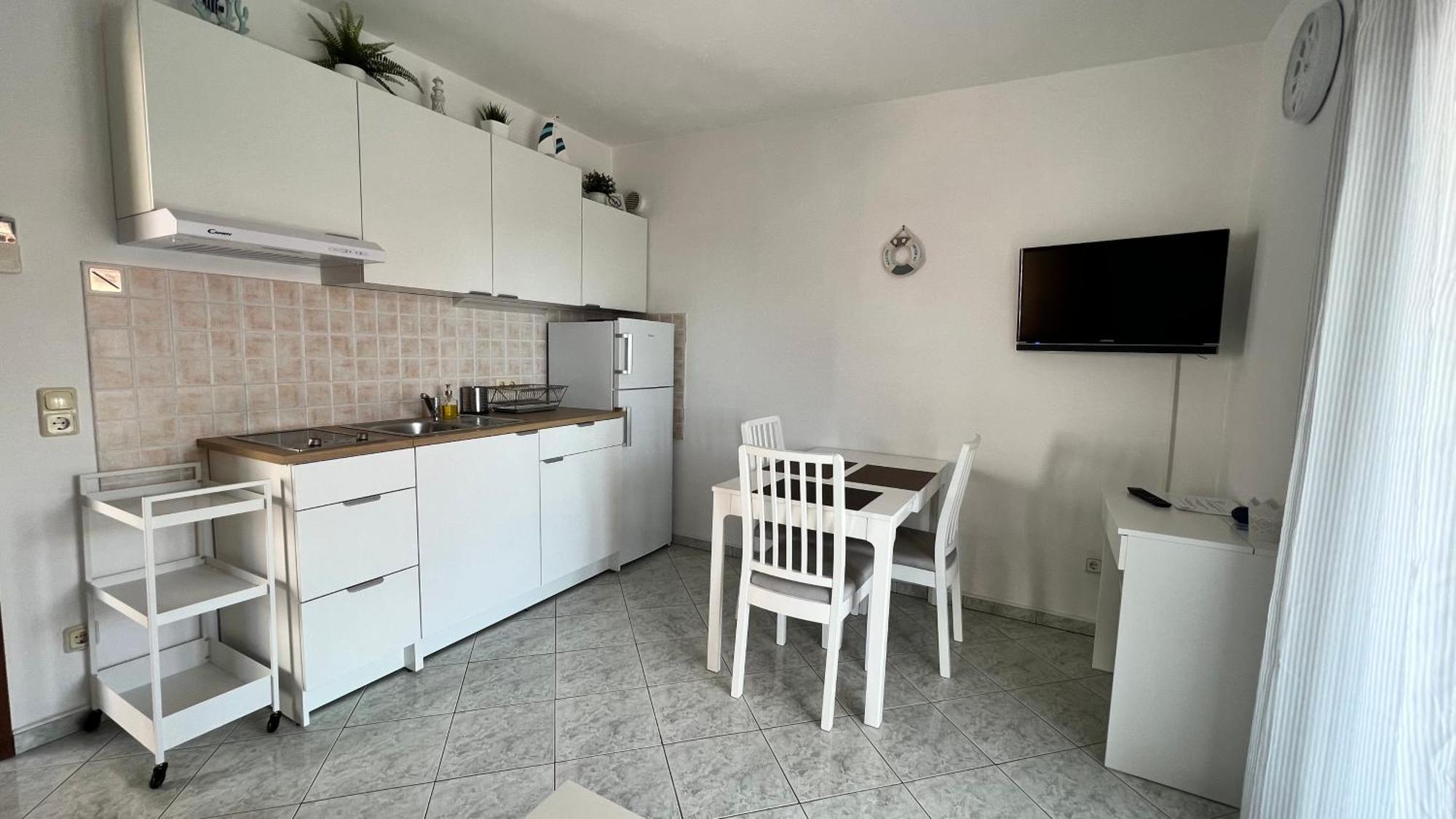 Apartamento Nada And Family Rovinjsko Selo Exterior foto