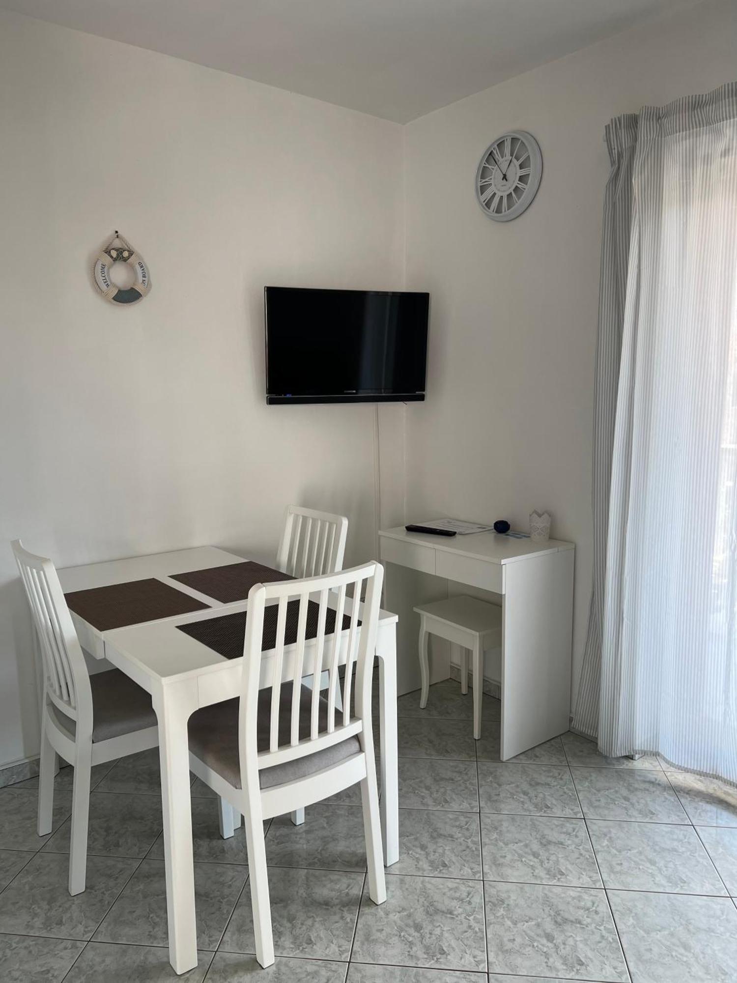 Apartamento Nada And Family Rovinjsko Selo Exterior foto
