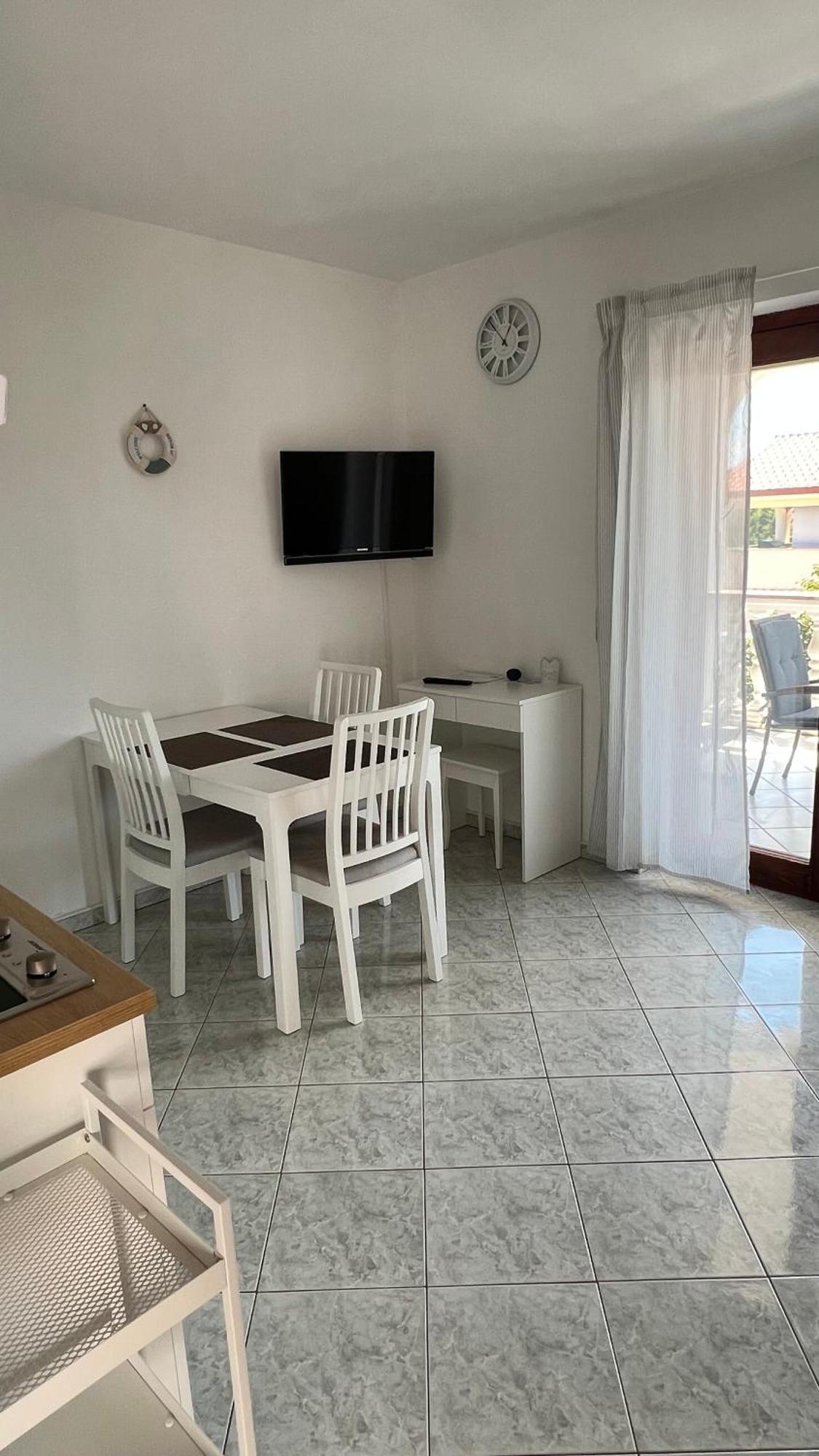 Apartamento Nada And Family Rovinjsko Selo Exterior foto